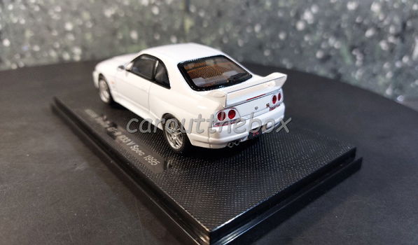 Nissan Skyline GT-R R33 Vspec 1995 wit 1:43 Ebbro 049 - 2