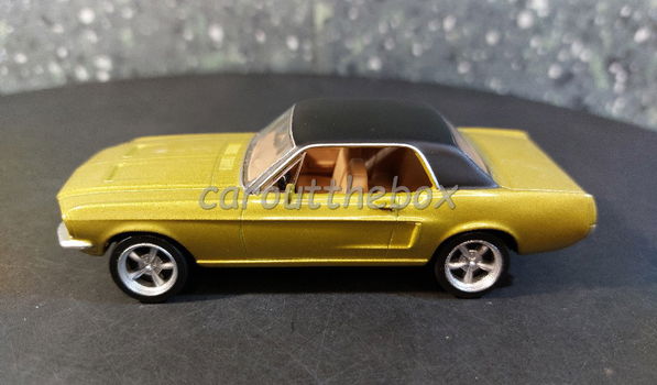 Ford mustang gold 1:43 Norev 077 - 0