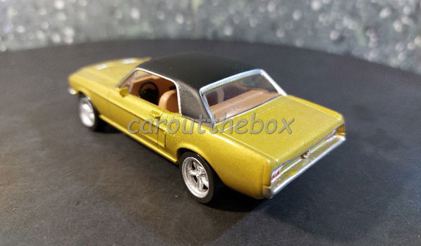 Ford mustang gold 1:43 Norev 077 - 2