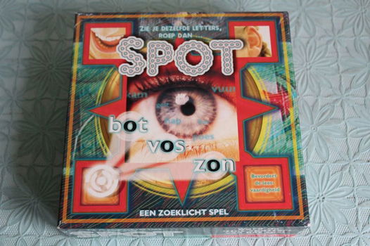 Spot - een zoeklicht spel - 0