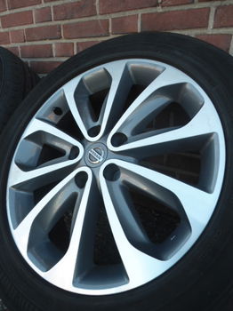 18’’Inch Originele Nissan Zilvergrijs Chroom Qashqai en Juke Velgen 5x114.3 - 1