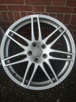 19 Originele Audi rs 4 Velgen TT Steek 5x112 - 0