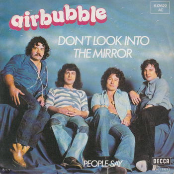 Air Bubble ‎– Don't Look Into The Mirror - 0