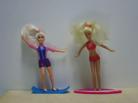 Merliah The Surfer 2010 en Surfer 2019 Portugal Barbie [WKS41] - 0