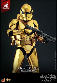 Hot Toys MMS735 Star Wars Clone Trooper Gold Chrome Version Exclusive - 4