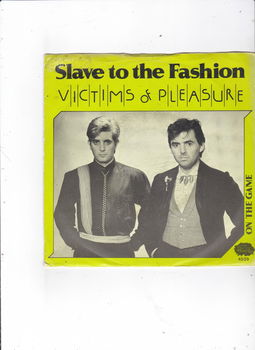 Single Victims of Pleasure - Slave of fashion - 0