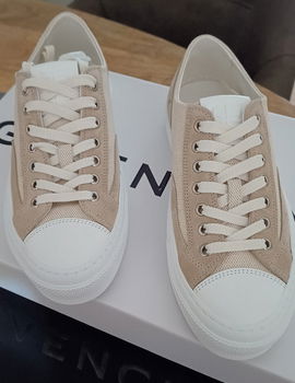 Givenchy City Low Sneakers Ecru. Maat 38 BE0048E253 150 Nieuw. - 2