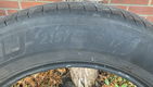 2st Michelin Primacy 4 215/60R17 96H - 1 - Thumbnail