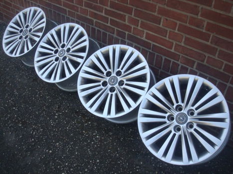 18 inch Origineel Opel Insignia Twin spoke velgenset 5x120 - 1