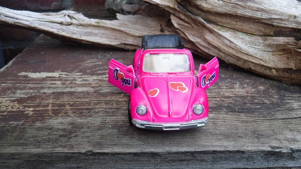 Leuk schaalmodel rose vw kever. - 1