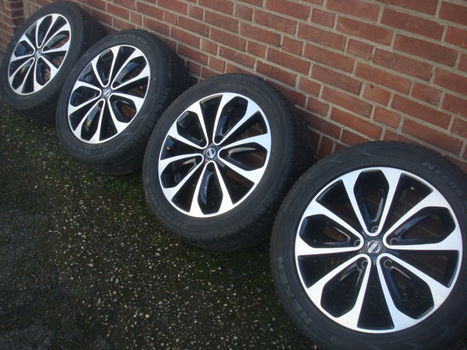 18’’Inch Originele Nissan Qashqai Velgen en Banden 5x114.3 - 1