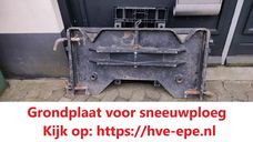 Grondplaat / Aanbouwplaat ... voor sneeuwploeg o.i.d.