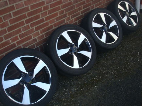 18’’Inch Originele Nissan Qashqai Renault Megane Velgen Banden 5x114.3 - 1