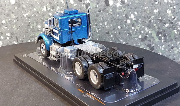 Autocar A64 1965 blauw 1:43 Ixo V1091 - 2