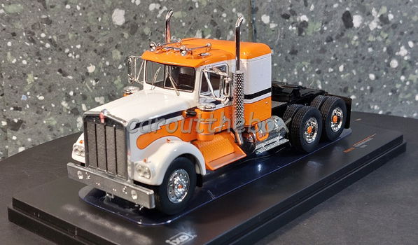 Kenworth W925 1970 wit/oranje 1:43 Ixo V1092 - 1