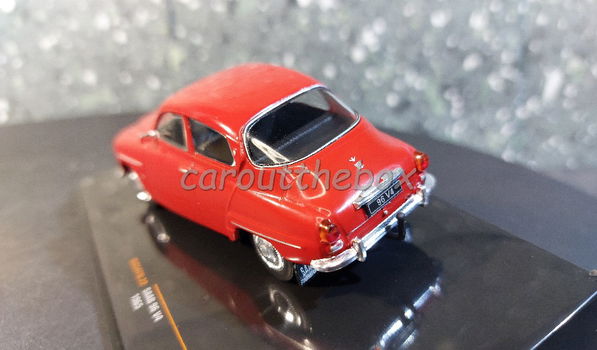 Saab 96 V4 1965 rood 1:43 Ixo V1103 - 2