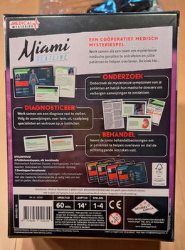 Te koop nieuw bordspel Medical Mysteries - Miami Flatline. - 4