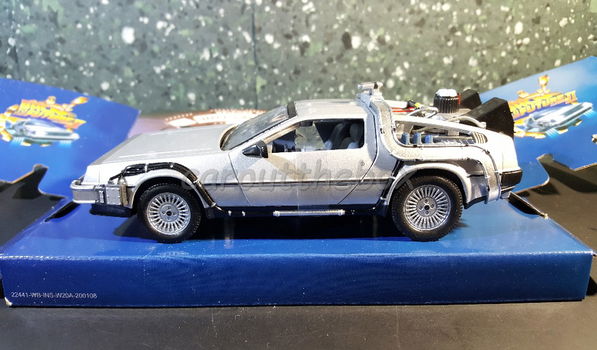 DeLorean Back to the future II 1:24 Welly W107 - 0