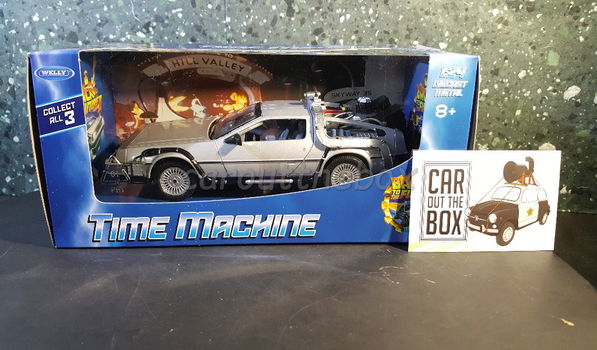 DeLorean Back to the future II 1:24 Welly W107 - 4