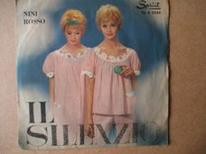 s4221 nini rosso - il silenzio 2