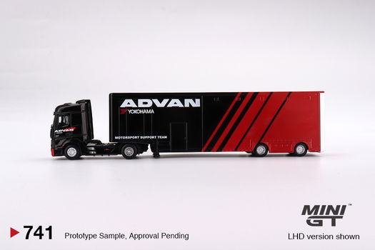 Mercedes-Benz Actros w/ Racing Transporter ADVAN 1:64 Mgt228 - 4