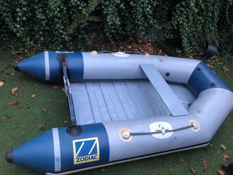 Zodiac rubberboot / moet gelijmd worden - 5