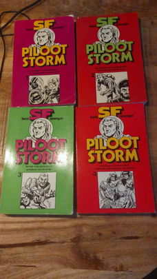 Piloot Storm deel 1 t/m 4