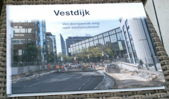 Vestdijk. Van doorgaande weg naar stadsboulevard.Eindhoven. - 0