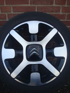 17 inch Originele Bicolor Citroën C3/C4 Cactus Velgen 4x108