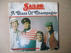 s4414 sailor - a glass of champagne 2