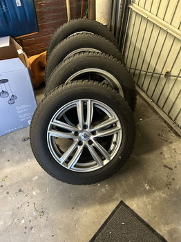 Set van 4 winterbanden voor Nissan Qashqai - 0