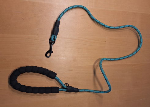 Te koop nieuwe stevige nylon hondenriem (lengte: 120 cm). - 4