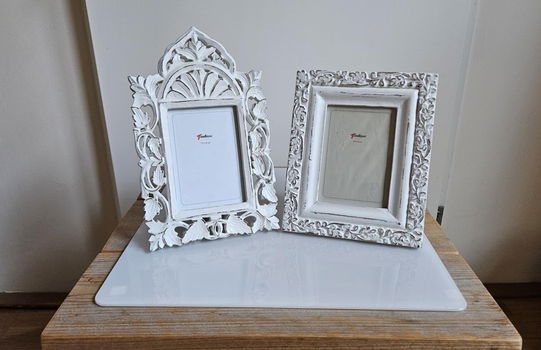 2x Houten Blokjes-frame fotolijsten/ 2x witte Barok fotolijsten - 4