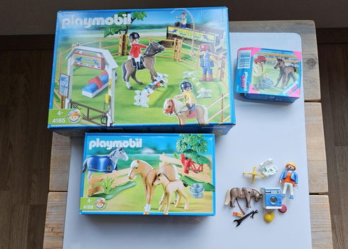 Playmobil 4188 (paardenfamilie) 4185, 4647(met dozen) - 0