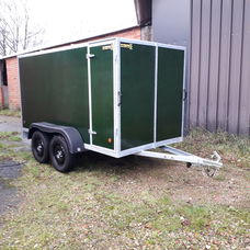 gesloten aanhangwagen roca