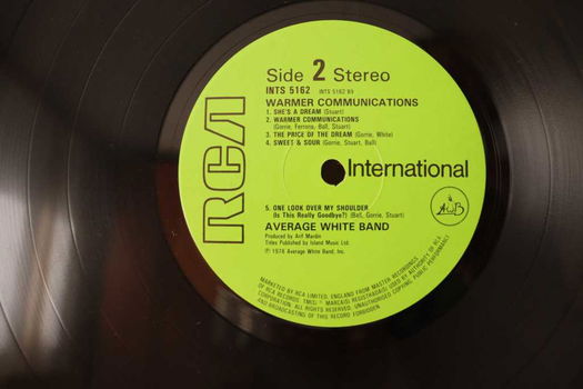 Average White Band Warmer Communications Label: RCA Land: Engeland Jaar: 1978 - 4