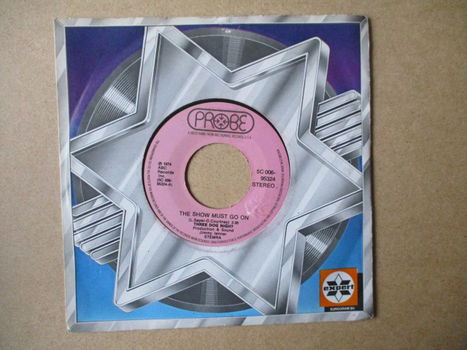 s4947 three dog night - the show must go on - 0