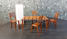 Meubel set (tafel - 4 stoelen en ijskast) 1:18 Amer. diorama AD520