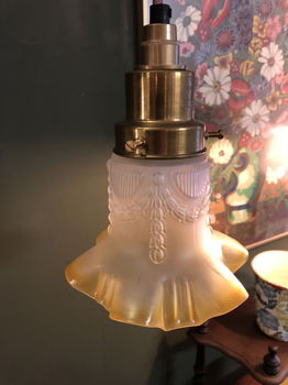 Vintage barok hanglampje mat glas/goud schulp randje. - 5