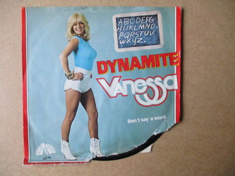 s5176 vanessa - dynamite - 0