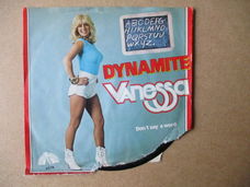 s5176 vanessa - dynamite