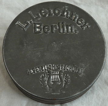 Blikje / Blechdose, Make-up / Schminke, Leichners Fettpuder Theater Parfümerie, jaren'30. - 3