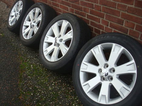 18 Origineel Mitsubishi Outlander Velgen en Banden 5x114.3 - 1