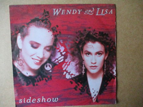 s5311 wendy and lisa - sideshow - 0