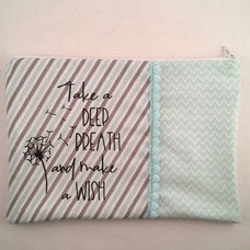 Etui/toilettas/projectbag met quote in grijs, turquoise, wit