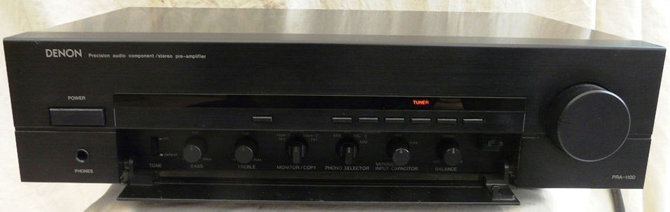 Stereo Pre Amplifier, type: PRA 1100, Merk: Denon, met Handleiding. - 2