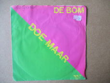 s5527 doe maar - de bom