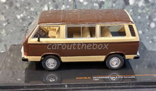 Volkswagen T3 Caravelle 1981 bruin 1:43 Ixo V1105