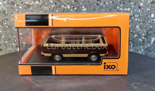 Volkswagen T3 Caravelle 1981 bruin 1:43 Ixo V1105 - 3