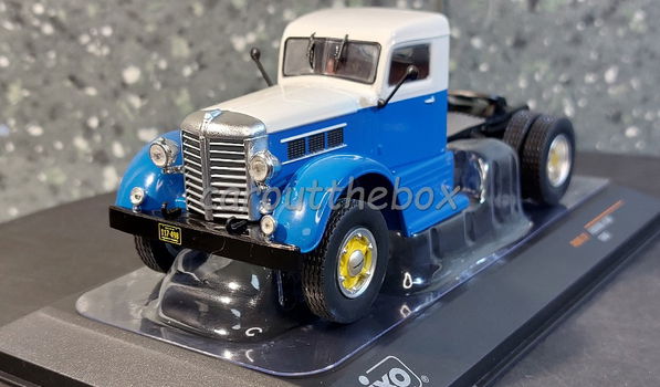 Federal 45M 1946 wit/blauw 1:43 Ixo V1106 - 1